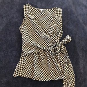 Odille black and white, checkered, wrap top